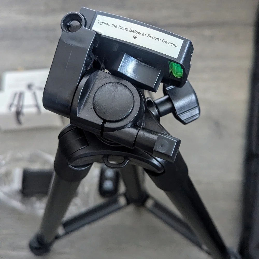 Professional Tripod CI-55 NIB